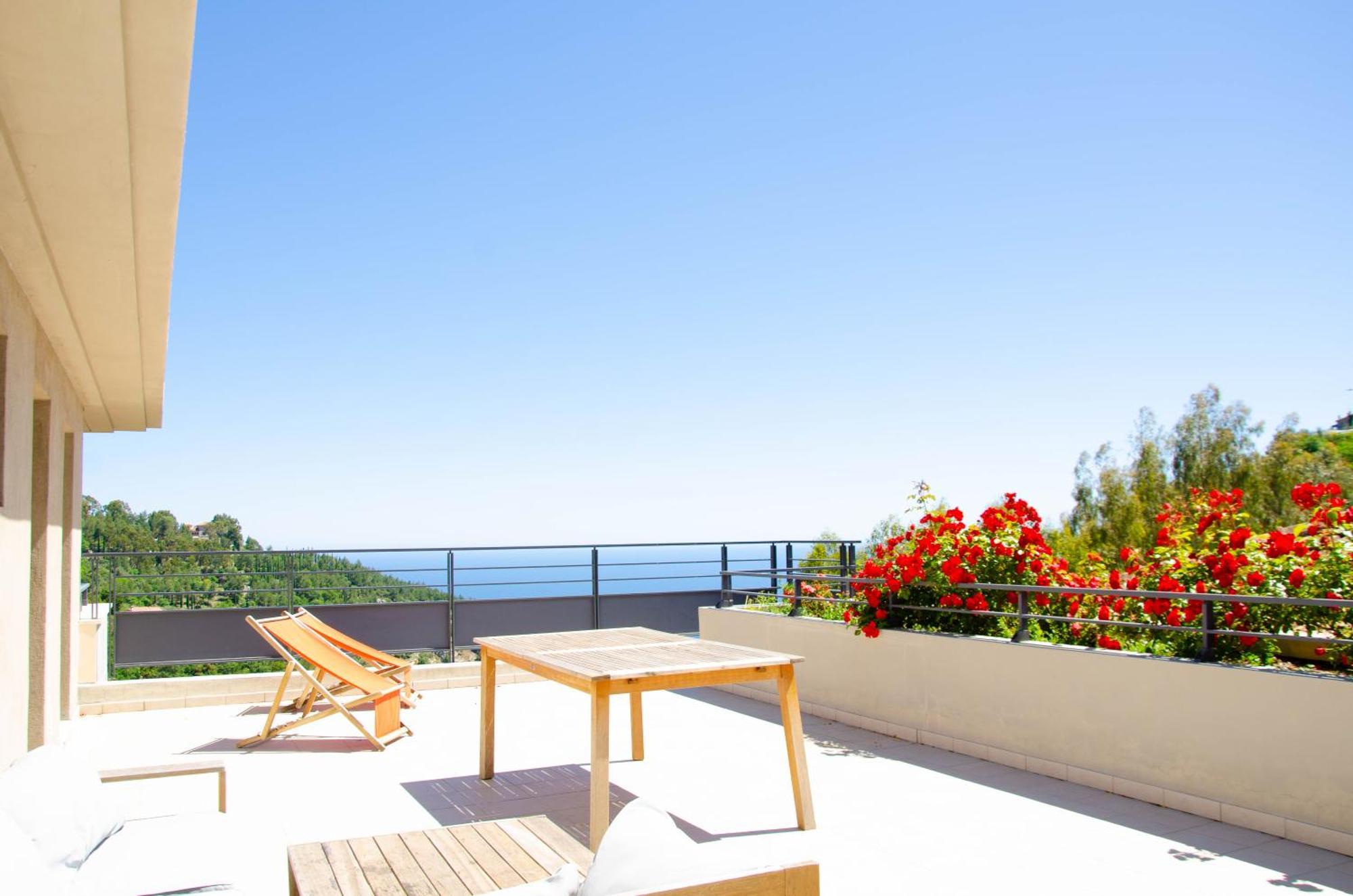 La Perle D'Eze - Aparthotel Bilik gambar